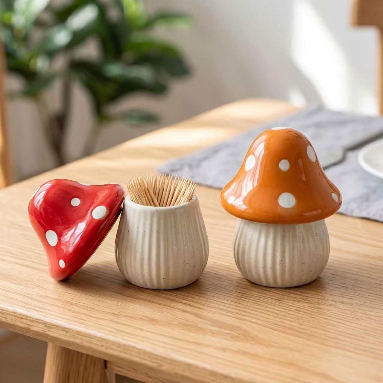 Kitchen Gadgets Storage - أوعية تخزين سيراميكية على شكل فطر